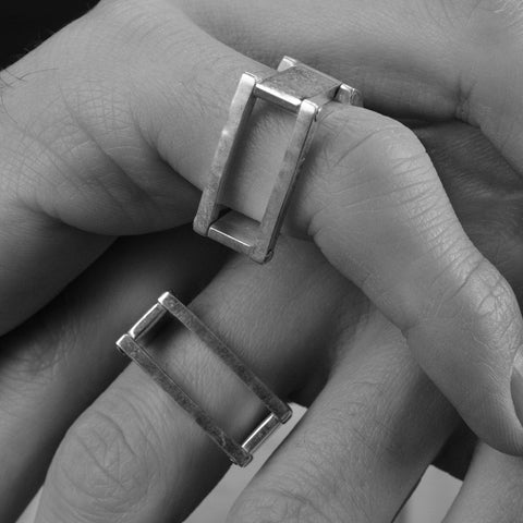 J 285 - Kinetic Duo Ring