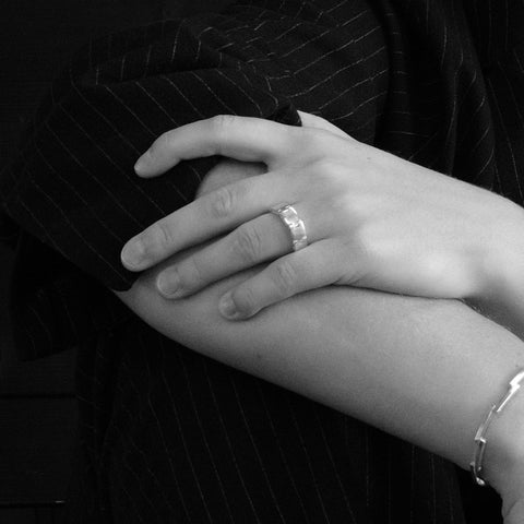 J 281 - Soft Motion Ring