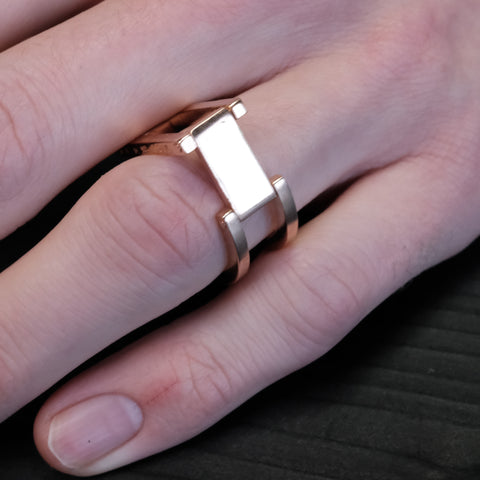 J 285 - Kinetic Duo Ring