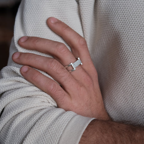 J 285 - Kinetic Duo Ring