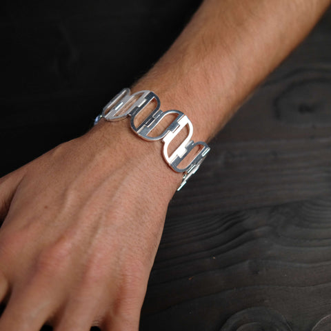 I 484 - Moving Flames Bracelet