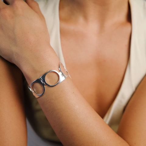 I 487 - Minimalist Eye Bracelet