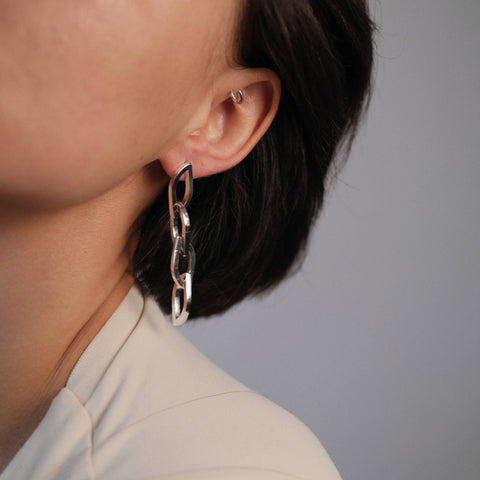 I 693 - Chain Flame Earring