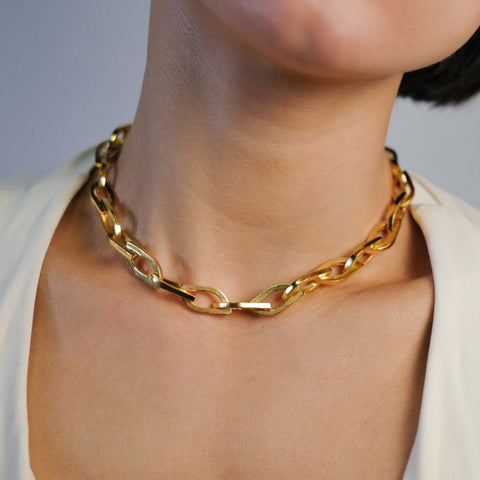 I 186 - Flame Necklace